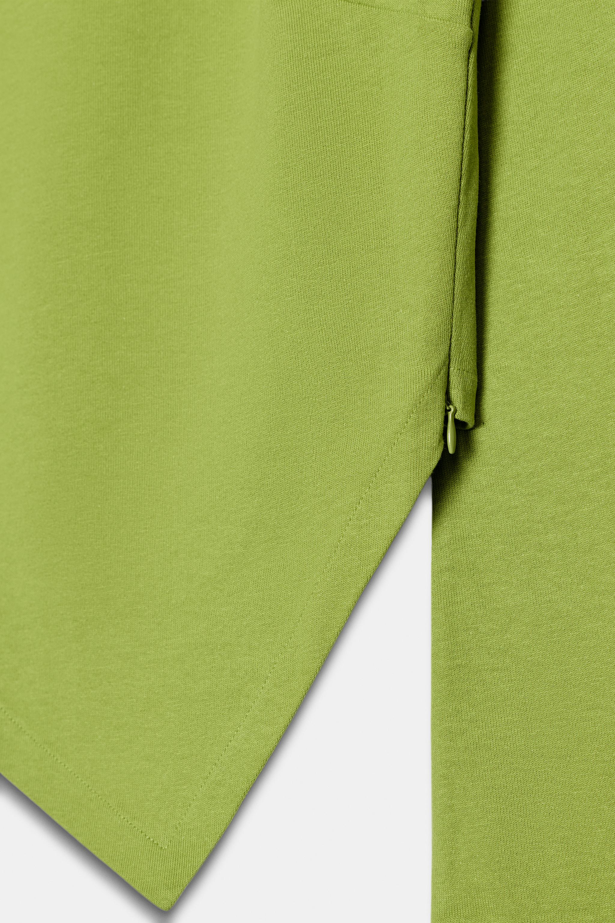 ASYMMETRIC BOAT NECK T-SHIRT